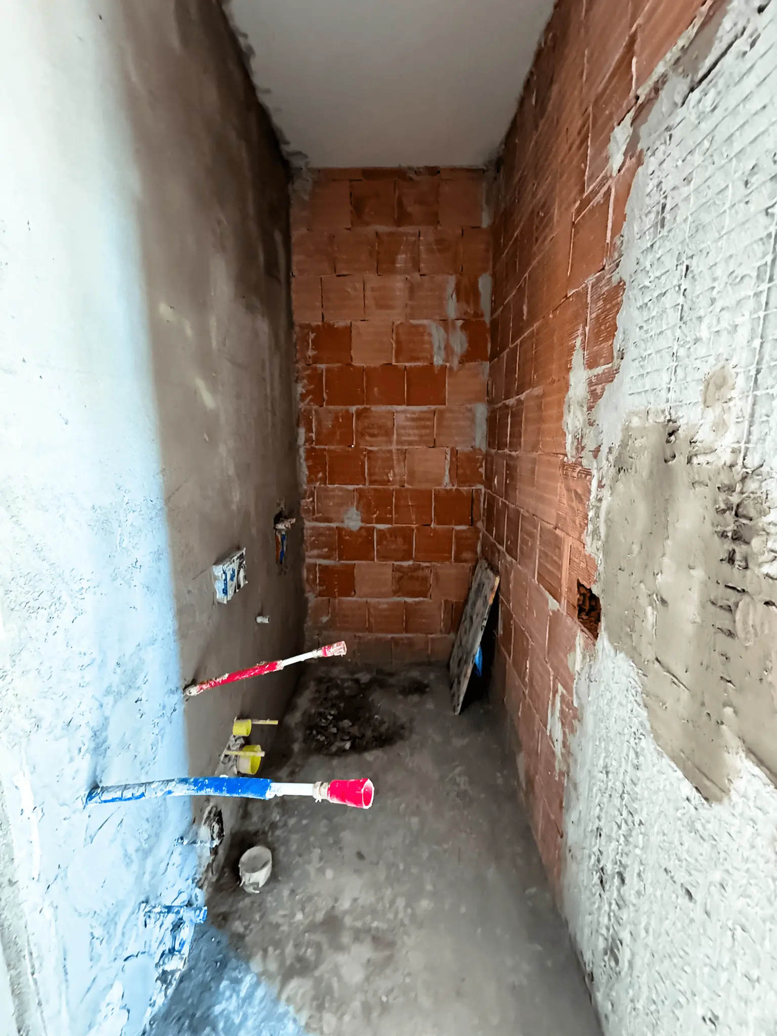 Estado inicial de baño antes de la reforma